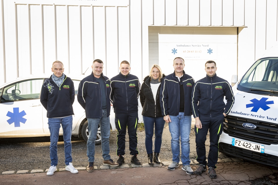 ambulance-service-nord-linselles-equipe-passionnee
